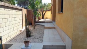 10.- Accés vivenda des del carrer Vilabertran1
